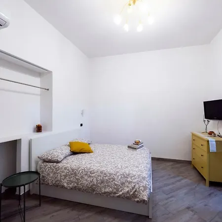 Toledo 355 נאפולי